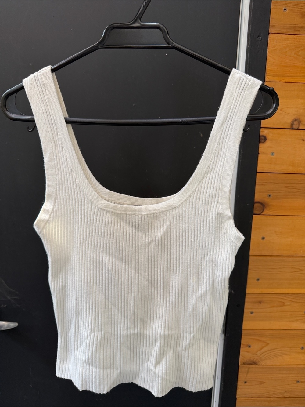 H&M White Ribbed Scoop Tank Top